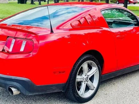 Used 2011 Ford Mustang GT Premium w/ Comfort Pkg RWD image 9