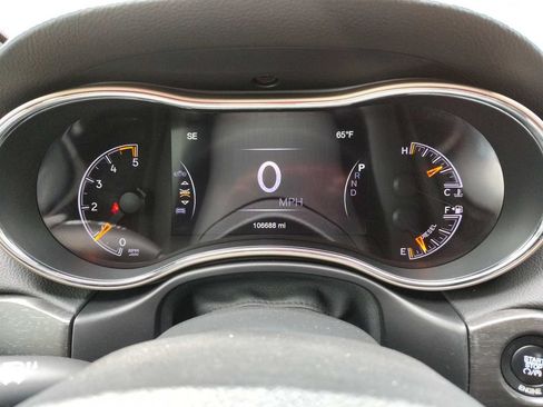 Used 2016 Jeep Grand Cherokee Limited AWD/4WD image 12