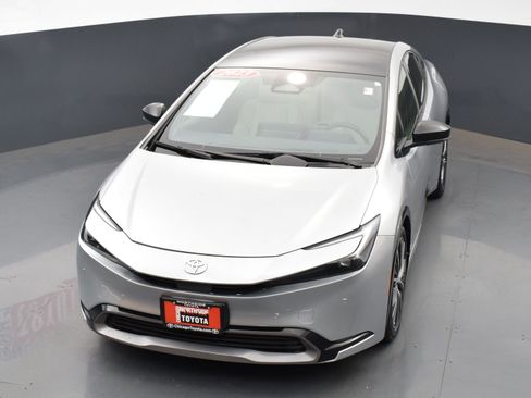 Used 2023 Toyota Prius XLE image 25