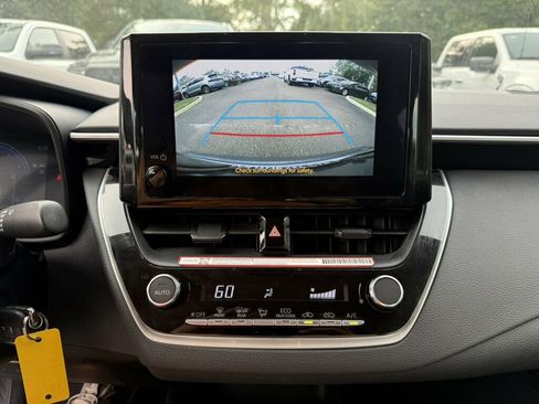 Used 2026 Toyota Corolla LE FWD image 6