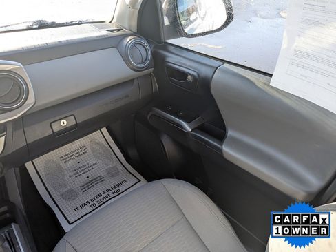 Used 2019 Toyota Tacoma SR5 image 17