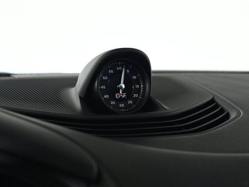 Certified 2022 Porsche Taycan 4 Cross Turismo image 22