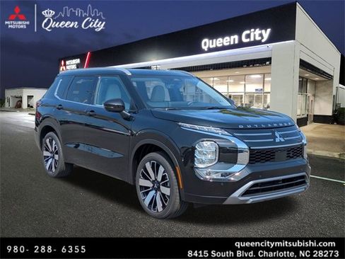 New 2025 Mitsubishi Outlander SEL image 1