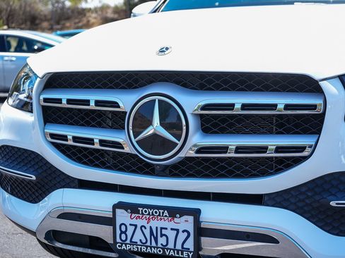Used 2022 Mercedes-Benz GLS 450 4MATIC image 11