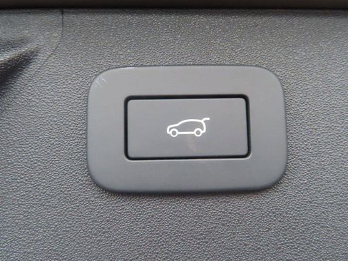 Used 2023 Land Rover Discovery Sport S AWD/4WD image 24