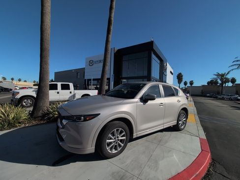 Used 2024 MAZDA CX-5 AWD 2.5 S w/ Select Package image 3