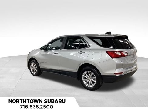 Used 2021 Chevrolet Equinox LT image 2