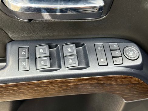 Used 2019 GMC Sierra 2500 Denali w/ Duramax Plus Package AWD/4WD image 20