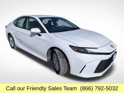 New 2026 Toyota Camry LE w/ Convenience Package image 7