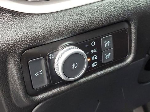 Certified 2022 Ford Explorer XLT w/ Equipment Group 202A image 13