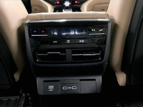 Used 2022 Acura MDX SH-AWD w/ Technology Package image 31