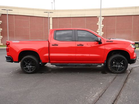 Used 2024 Chevrolet Silverado 1500 LT Trail Boss w/ LT Trail Boss Premium Package AWD/4WD image 36