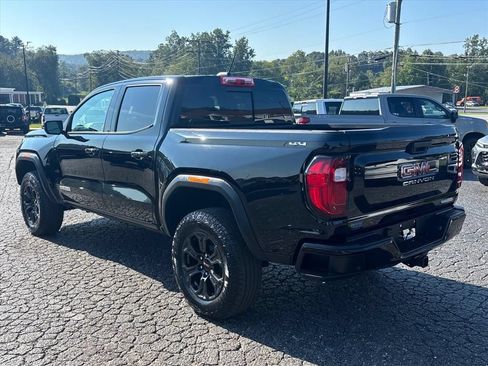 Used 2025 GMC Canyon Elevation w/ Convenience Package AWD/4WD image 5