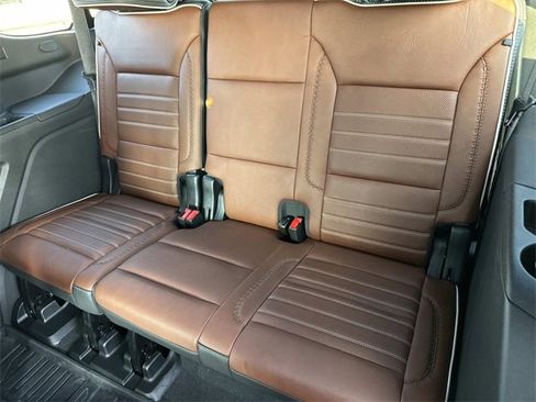 Used 2023 GMC Yukon Denali Ultimate image 17