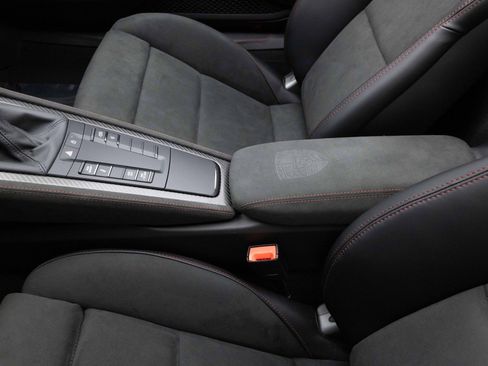 Used 2024 Porsche 718 Boxster Spyder RS RWD image 36