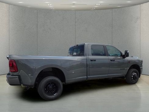 New 2026 RAM 3500 Big Horn AWD/4WD image 3
