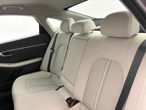 Used 2025 Hyundai Sonata SEL FWD image 30
