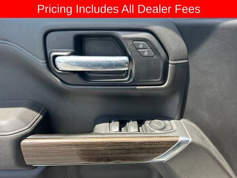 Used 2021 Chevrolet Silverado 1500 LT AWD/4WD image 6