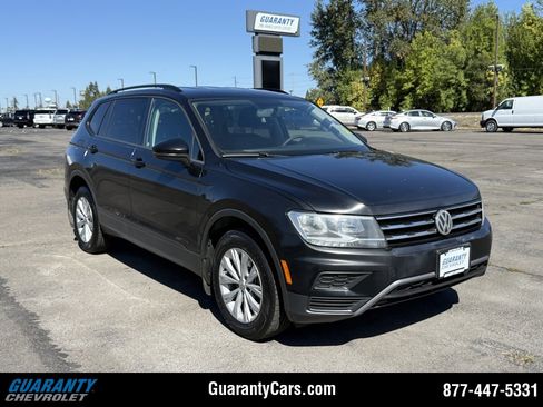 Used 2020 Volkswagen Tiguan S image 1