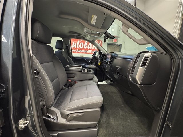 Used 2018 Chevrolet Silverado 1500 LT w/ LT Eassist Package AWD/4WD image 12