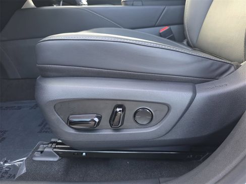 Certified 2024 Lexus RX 350h image 30