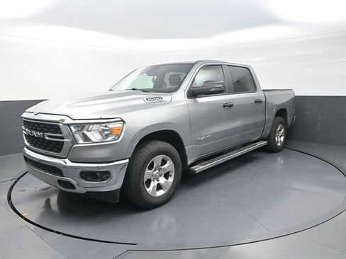 Used 2023 RAM 1500 Big Horn AWD/4WD image 3