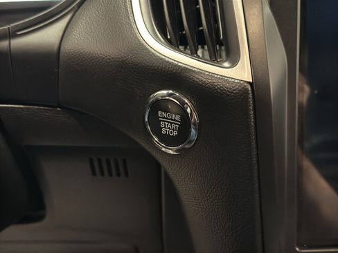 Certified 2023 Ford Edge SEL image 12