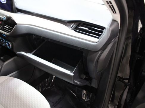 Used 2021 Ford Escape SE image 24