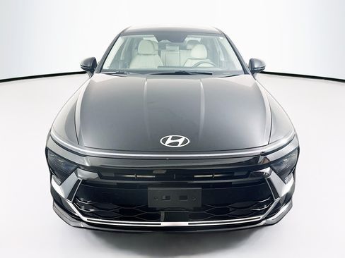 Used 2024 Hyundai Sonata SEL FWD image 2