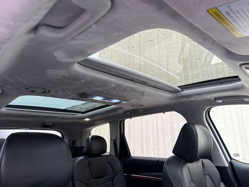 Used 2025 Kia Telluride SX Prestige image 14