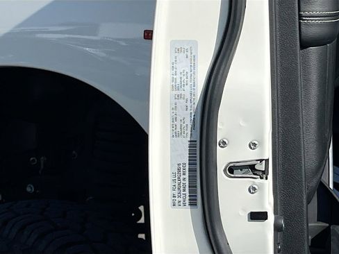 Certified 2024 RAM 2500 Laramie w/ Night Edition image 30