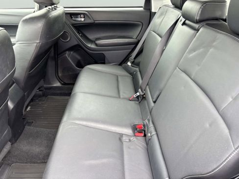 Used 2015 Subaru Forester 2.5i Limited AWD/4WD image 15