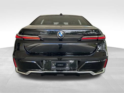 Used 2025 BMW 740i RWD image 32