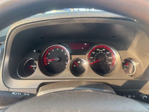 Used 2012 GMC Acadia Denali image 29