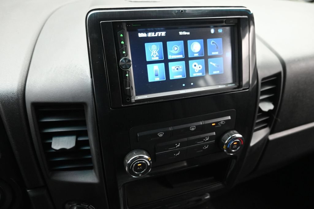 Used 2014 Nissan Titan SV w/ SV Value Truck Package AWD/4WD image 19