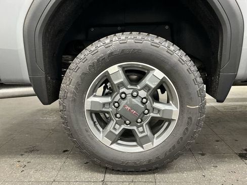 New 2026 GMC Sierra 2500 SLT w/ SLT Premium Package AWD/4WD image 33