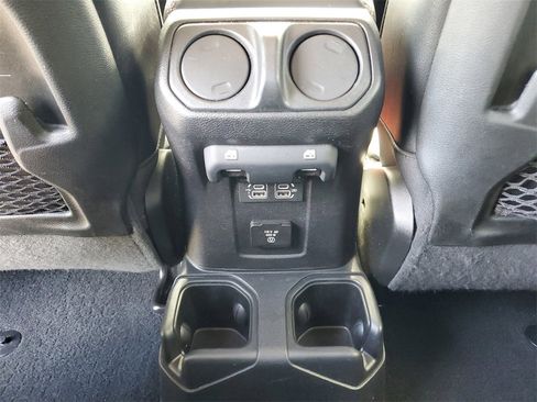 Used 2020 Jeep Gladiator Rubicon image 11