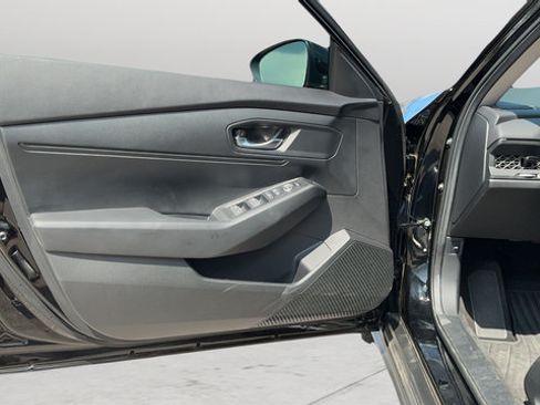 Used 2025 Honda Accord LX image 18