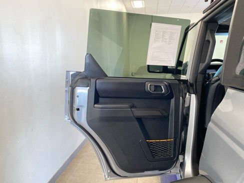 Used 2024 Ford Bronco Badlands AWD/4WD image 11