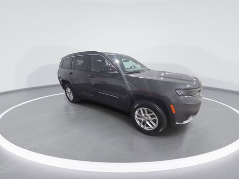 New 2025 Jeep Grand Cherokee L Laredo image 2