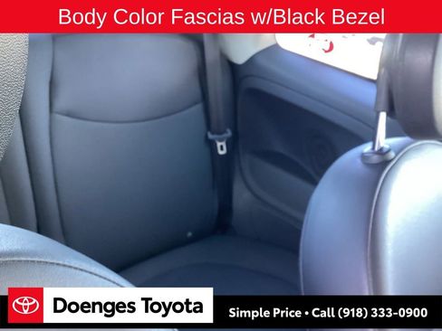 Used 2015 FIAT 500 Pop image 11