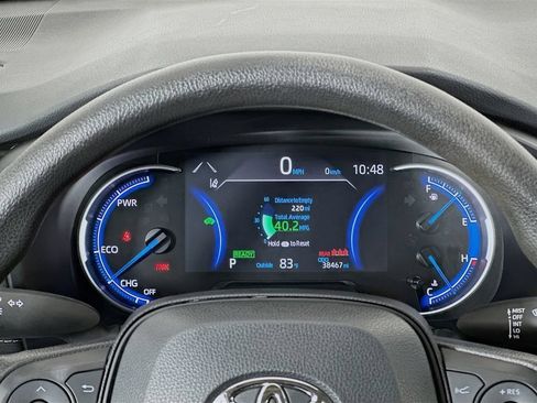 Used 2024 Toyota RAV4 LE AWD/4WD image 16