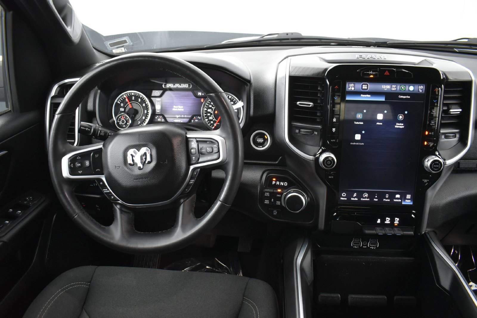 Used 2025 RAM 1500 Big Horn AWD/4WD image 12