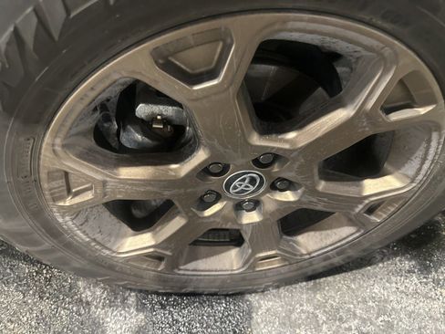 Used 2023 Toyota RAV4 AWD Hybrid image 10