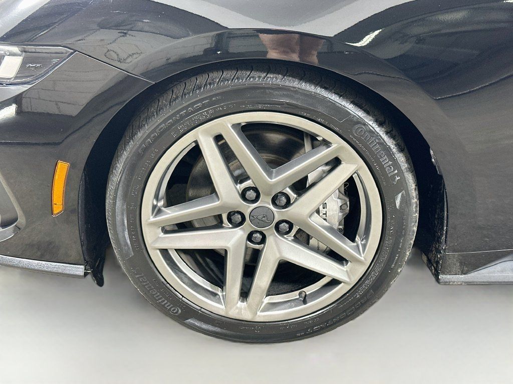 Used 2024 Ford Mustang GT RWD image 8