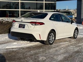 Used 2024 Toyota Corolla LE video 3