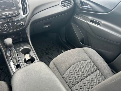 Used 2023 Chevrolet Equinox LT AWD/4WD image 15