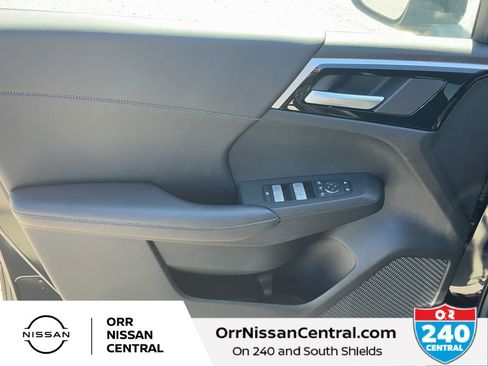 New 2026 Nissan Rogue SL AWD/4WD image 16