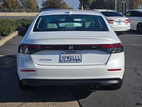 Used 2024 Honda Accord EX image 5