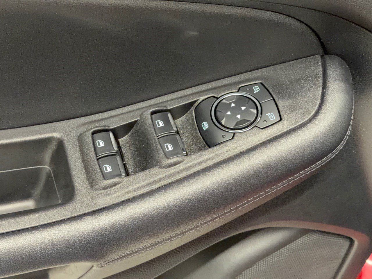 Used 2024 Ford Edge SEL w/ Convenience Package AWD/4WD image 15